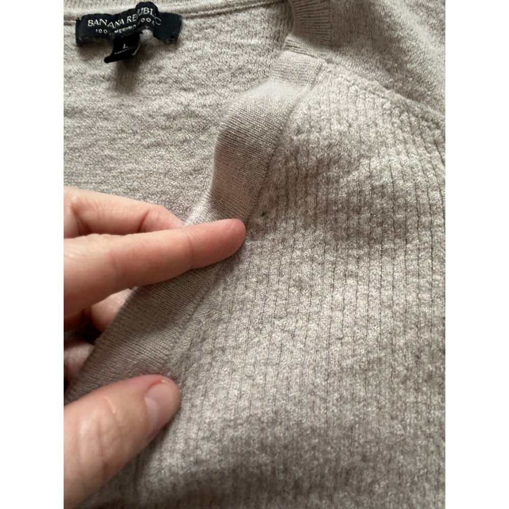 Banana Republic Beige Merino Wool Cardigan Sweater Womens M Ribbed V-Neck - Picture 5 of 9